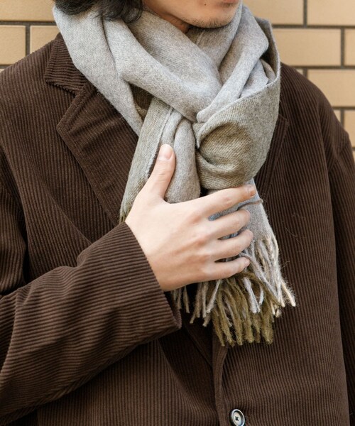 URBAN RESEARCH（アーバンリサーチ）の「THE INOUE BROTHERS　Brushed Scole Stripe（マフラー・メンズ・Grey/Khaki/Br/Camel/Blk/Greige・one）」の4枚目の写真
