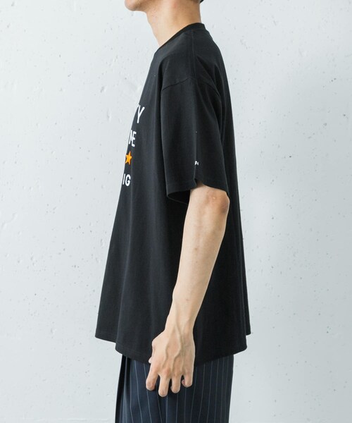 URBAN RESEARCH(アーバンリサーチ)の「URBAN RESEARCH×MARTY SUPREME×A24 SOLID 3STAR LOGO T-SHIRTS(Tシャツ/カットソー・メンズ・WHITE/BLACK/ORANGE・M/L/XL)」の15枚目の写真