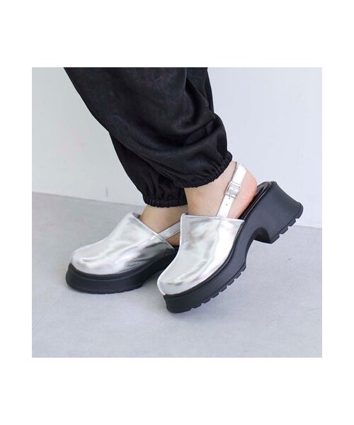 noyau(ノヤウ)の「センターライン厚底サボサンダル (サンダル・レディース・BL/CL/SV・S/22.5cm/M/23.5cm/L/24.5cm/LL/25cm)」の11枚目の写真