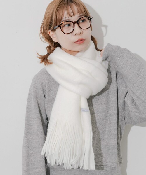 SMELLY（スメリー）の「ソフトボリュームマフラー（マフラー・レディース・WHT/BEG/GRY/CGY/L.BLU・-）」の15枚目の写真