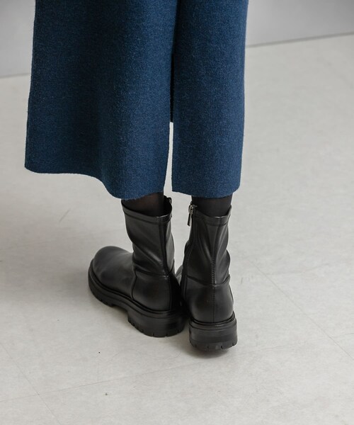 URBAN RESEARCH ROSSO（アーバンリサーチロッソ）の「Mollini　ストレッチショートブーツ（ブーツ・レディース・BLACK・36/37/38/39）」の3枚目の写真