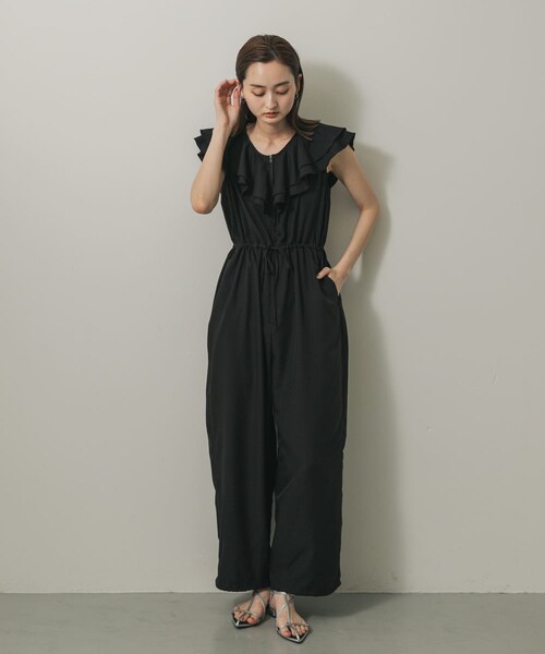 SENSE OF PLACE by URBAN RESEARCH（センスオブプレイスバイアーバンリサーチ）の「フリルオールインワン（サロペット/オーバーオール・レディース・Y.BEG/NAVY/BLACK・S/M）」の6枚目の写真