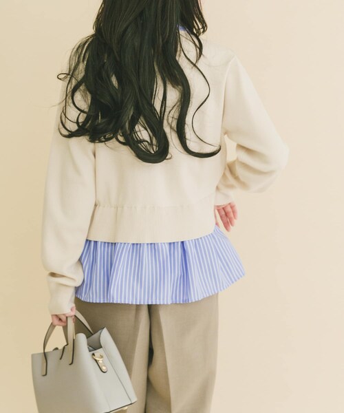 ITEMS URBANRESEARCH（アイテムズ アーバンリサーチ）の「シャツレイヤーニットカーディガン（ニット/セーター・レディース・OFF/NVY/GRY・Free）」の6枚目の写真