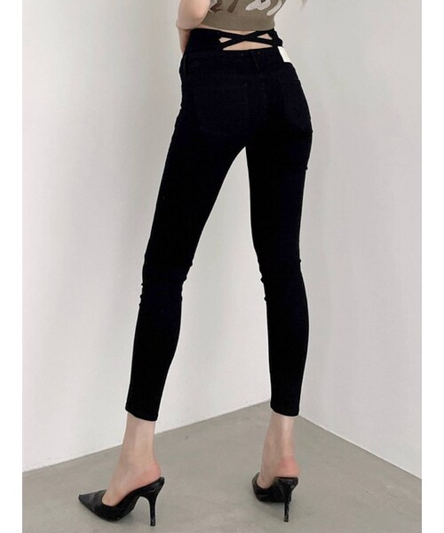 GYDA（ジェイダ）の「H/W ウエストクロススキニーデニムパンツ（デニムパンツ・レディース・オフホワイト/ブラック/ブルー/アイスブルー/インディゴ・XS/S/M）」の9枚目の写真