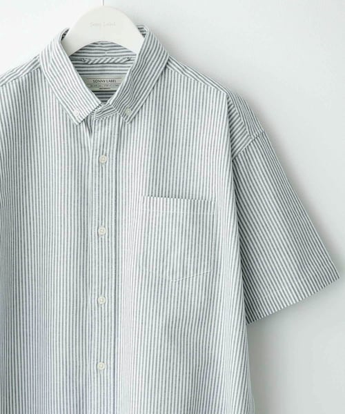 URBAN RESEARCH Sonny Label（アーバンリサーチサニーレーベル）の「抗菌オックスボタンダウン半袖シャツ（シャツ/ブラウス・メンズ・ホワイト/サックスブルー/ネイビー/ギンガムチェック/オフストライプ/グレー・M/L/XL）」の6枚目の写真