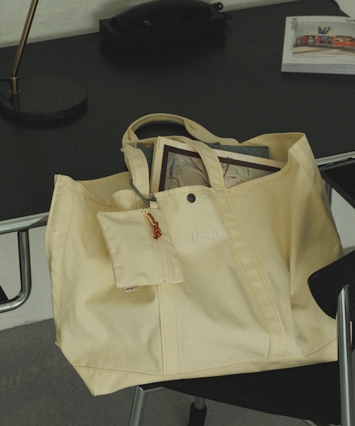 ADAM ET ROPE'(アダムエロペ)の「【L.L.Bean for SALON(エル・エル・ビーン)】別注グローサリー・トート&チャームポーチ(トートバッグ・レディース・キャメル/カーキ/ブルー系/レッド系/イエロー系・F)」の14枚目の写真