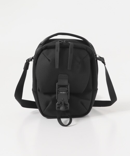 URBAN RESEARCH（アーバンリサーチ）の「Aer　Street Sling（ショルダーバッグ・メンズ・BLACK・FREE）」の3枚目の写真