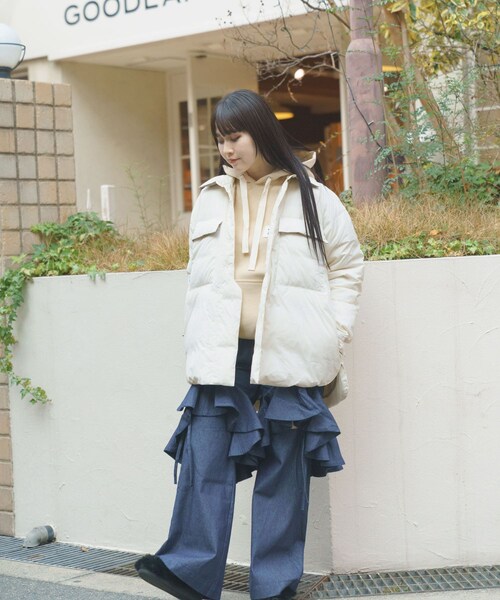 THE GOODLAND MARKET（ザグッドランドマーケット）の「KWD　LIGHT DOWN SHIRTS JACKET（その他アウター・レディース・Ivory/Navy/L.Yellow・FREE）」の8枚目の写真