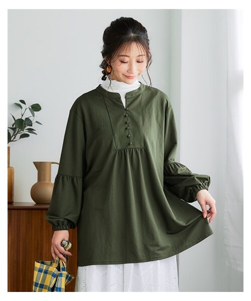 nissen（ニッセン）の「＜大きいサイズ＞美ラクRUタッチふんわり袖ギャザーチュニック（汗染み防止・UVカット）（チュニック・レディース・黒/ダークグリーン/マホガニーレッド/ネイビー・L/LL/3L/4L/5L/6L/8L/10L）」の14枚目の写真