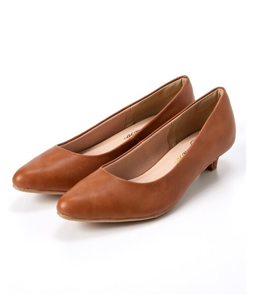 nissen（ニッセン）の「【ゆったり幅広】ポインテッドトゥローヒールパンプス（低反発中敷）（ワイズ４Ｅ）（パンプス・メンズ・黒(スムース)/キャメル(スムース)/アイボリー(スムース)/黒(スエード調)/グレー(スエード調)/アンティークシルバー/黒(エナメル調)/ピンクベージュ(エナメル調)/モカベージュ(スエード調)/ダスティーネイビー(スエード調)/グレージュ(スエード調)/ブルーグリーン(スエード調)/ダークブラウン(スエード調)/チェック柄/ブラウン(クロコ)/オーク(スムース)/ベージュ(クロコ)/ミント(スエード調)/ピンクベージュ(刺しゅう)/キャメル(メッシュ型押し)/【販売終了】ブラックチェック/オレンジブラウン(スエード調)/パイソン柄/アプリコット(スエード調)/ホワイト(型押し)/ブルーパープル(スエード調)/カーキ(スエード調)/ブラックチェック/オレンジキャメル(メッシュ型押し)/ブロンズ・23.0cm/4E/23.5cm/4E/24.0cm/4E/24.5cm/4E/25.0cm/4E/25.5cm/4E/26.0cm/4E/26.5cm/4E/27.0cm/4E）」の10枚目の写真