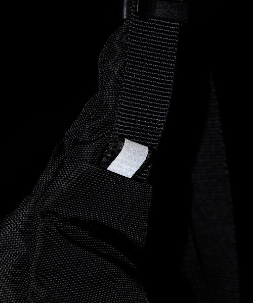 URBAN RESEARCH Sonny Label（アーバンリサーチサニーレーベル）の「THE NORTH FACE　Capella 2（ショルダーバッグ・メンズ・ブラック/ダックグリーン・one）」の9枚目の写真