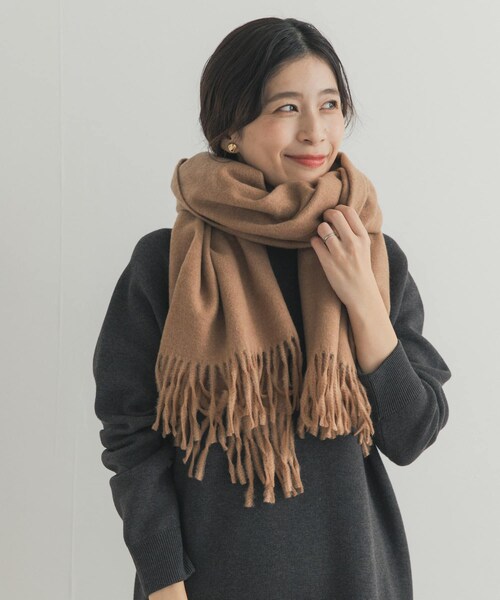 URBAN RESEARCH DOORS（アーバンリサーチドアーズ）の「なめらかプレーンストール（ストール/ショール・レディース・BEIGE/YELLOW/BLUE/GRAY・one）」の13枚目の写真