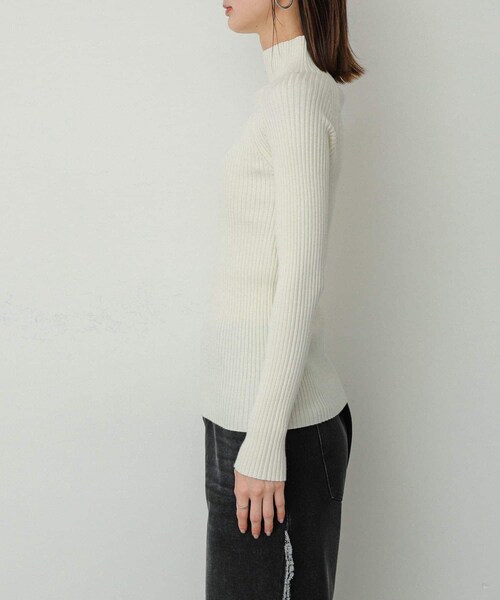 SENSE OF PLACE by URBAN RESEARCH（センスオブプレイスバイアーバンリサーチ）の「ストレッチリブハイネックセーター（ニット/セーター・レディース・RED/WHT×BLK/IVORY/BLACK/BEIGE/NAVY/ORANGE/BLUE/GREEN/PURPLE/CHARCOAL・One/COMPACT）」の22枚目の写真