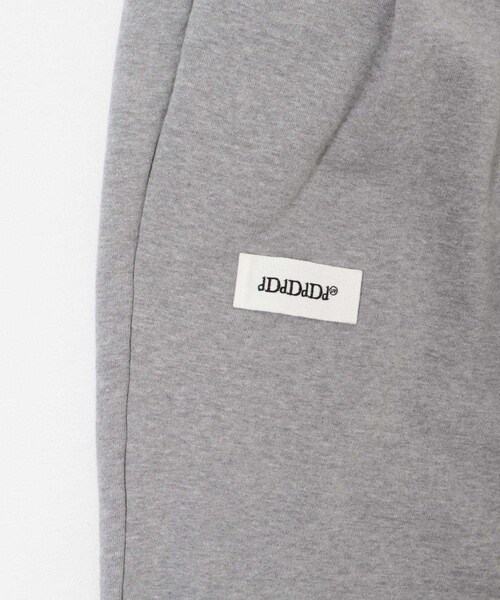 URBAN RESEARCH（アーバンリサーチ）の「dDdDdDd　WIDE TAPERED SWEAT PANTS（スウェットパンツ・メンズ・M.GRAY/WHITE/BLACK/NAVY・S/M/L/XL/XXL）」の19枚目の写真