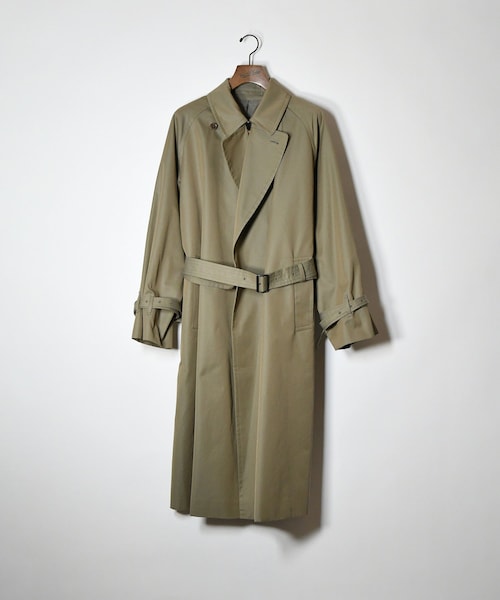 ADAM ET ROPE'(アダムエロペ)の「【blurhms】Gabardine Double Belt Trench Coat(トレンチコート・メンズ・オリーブ・2/3)」の3枚目の写真