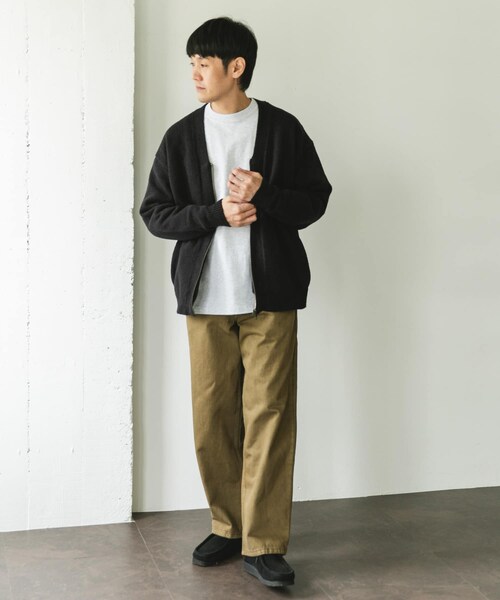 URBAN RESEARCH DOORS（アーバンリサーチドアーズ）の「AIR FIT Vネックカーディガン（カーディガン/ボレロ・メンズ・GREEN/BROWN/BLACK・M/L）」の9枚目の写真