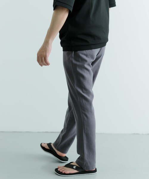 ITEMS URBANRESEARCH(アイテムズ アーバンリサーチ)の「コットン×リネン RELAX トラウザー(その他パンツ・メンズ・CHA/GRN/RED/BLK・M/L)」の15枚目の写真