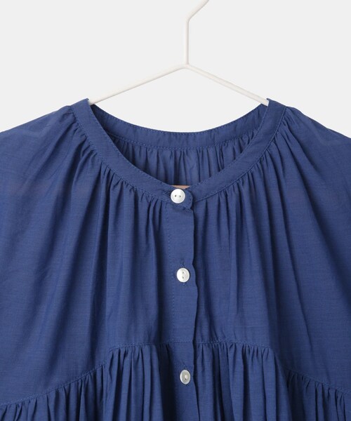 ROPE' PICNIC（ロペピクニック）の「【KIDS/キッズ】コットンボイルギャザーブラウス/リンクコーデ（シャツ/ブラウス・キッズ・ブラック/オフホワイト/ブルー・L/M/S）」の13枚目の写真