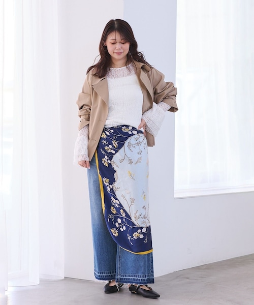 VIS（ビス）の「アソート柄スカーフ 90cm（バンダナ/スカーフ・レディース・ベージュ系/ネイビー系・F）」の7枚目の写真