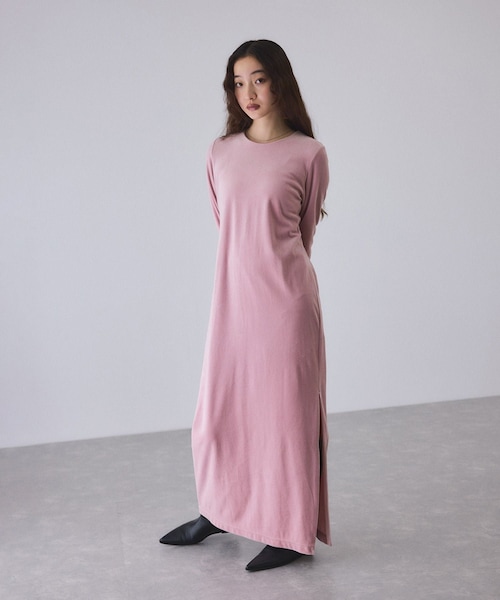 ADAM ET ROPE'（アダムエロペ）の「ベロア BOTANICAL DYED DRESS（ワンピース・レディース・オリーブ/ネイビー/ピンク・1/2）」の16枚目の写真