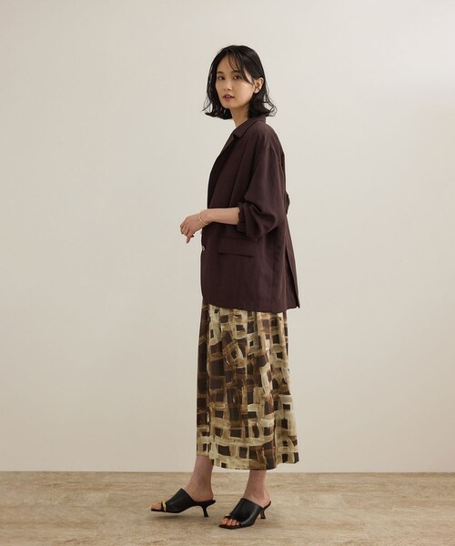 ROPE'（ロペ）の「レーヨンリネン ライトジャケット【セットアップパンツ・ワンピース対応】（テーラードジャケット・レディース・ブラウン/ネイビー・36/38）」の7枚目の写真