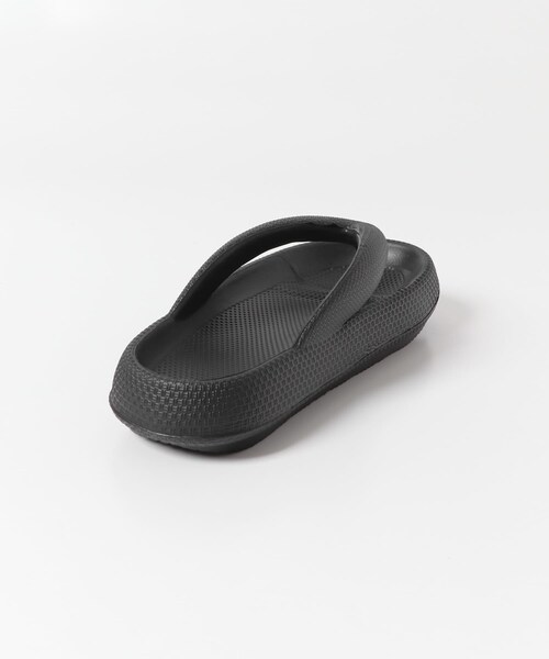 SENSE OF PLACE by URBAN RESEARCH（センスオブプレイスバイアーバンリサーチ）の「『WEB限定』トングクッションサンダル（サンダル・レディース・BLACK・24/25）」の12枚目の写真