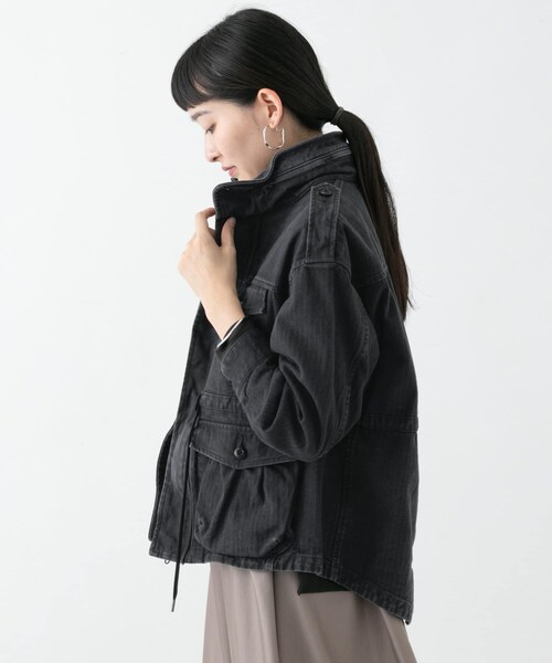 URBAN RESEARCH（アーバンリサーチ）の「WORK NOT WORK　フェードヘリンボンフィッシュテールジャケット（ミリタリージャケット・レディース・BLACK/NAVY・1/2）」の6枚目の写真