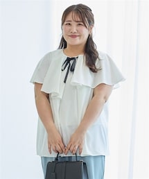 nissen | 7月31日午前11時販売開始 大きいサイズ<こまちさんコラボ>前後2wayフリルケープブラウス(汗染みしにくい・防しわ)(シャツ/ブラウス)