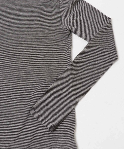 URBAN RESEARCH（アーバンリサーチ）の「カシミヤシルクタートルカットソー（Tシャツ/カットソー・レディース・BLACK/BORDER/BORDEAUX/OFF LAME・Free）」の22枚目の写真