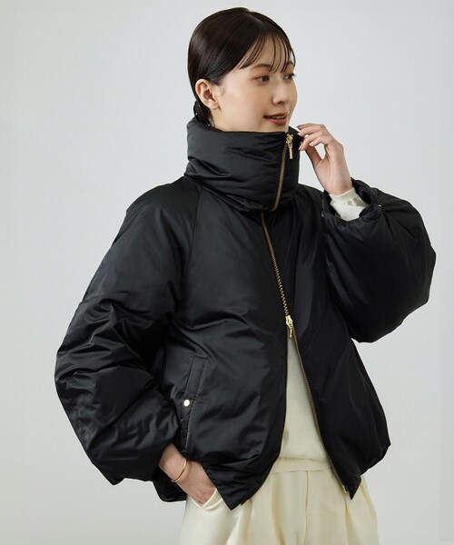 ROPE'（ロペ）の「ハイネックジップショート丈ダウンコート/イージーケア（ダウンジャケット/コート・レディース・ブラック/ネイビー・F）」の3枚目の写真