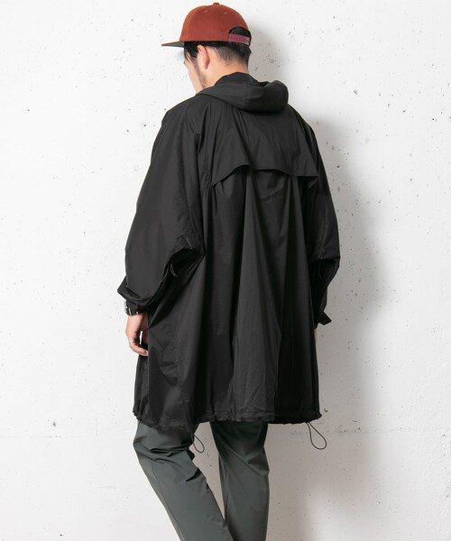 EKAL(エカル)の「ポータブルDWRオーバーコート(マウンテンパーカー・メンズ・BEG/BLK・S/M/L)」の8枚目の写真