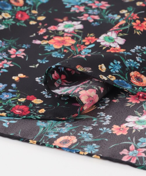 URBAN RESEARCH DOORS（アーバンリサーチドアーズ）の「MEYAME　FLOWER SCARF（バンダナ/スカーフ・レディース・WHITE/BLACK・One）」の12枚目の写真