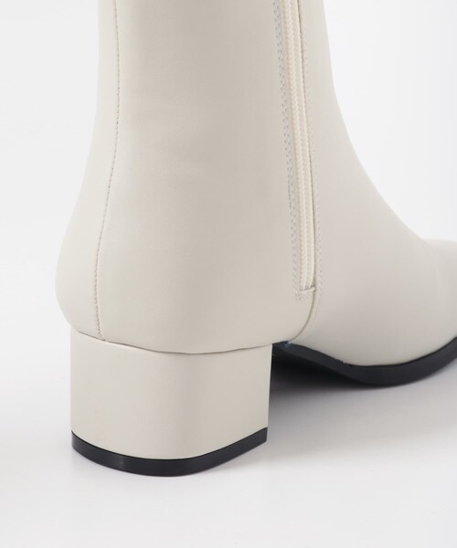 URBAN RESEARCH DOORS（アーバンリサーチドアーズ）の「チャンキーヒールブーツ（ブーツ・レディース・IVORY/BLACK・36/37/38）」の14枚目の写真