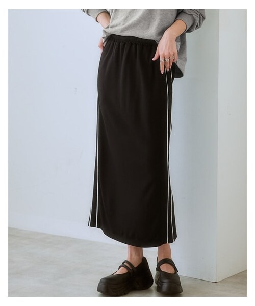 nissen（ニッセン）の「＜大きいサイズ＞ サイドラインカットソースカート（ゆったりヒップ）（スカート・レディース・ベージュ×黒/黒×オフホワイト・L/LL/3L/4L/5L/6L/8L/10L）」の5枚目の写真