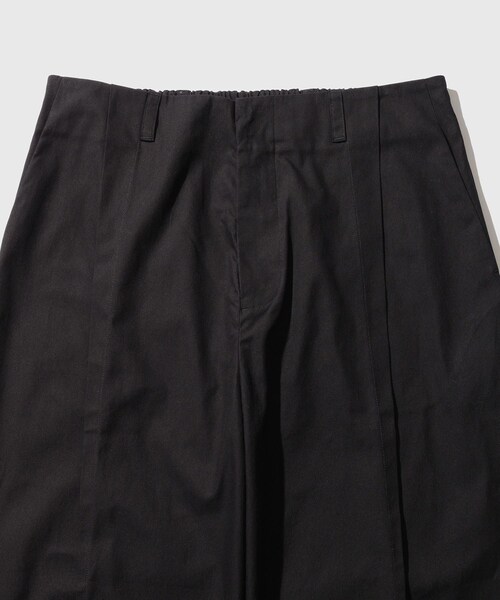 ADAM ET ROPE'(アダムエロペ)の「【Toogood/トゥーグッド】THE LIBRARIAN TROUSER(スラックス・メンズ・ブラック・32/34)」の4枚目の写真