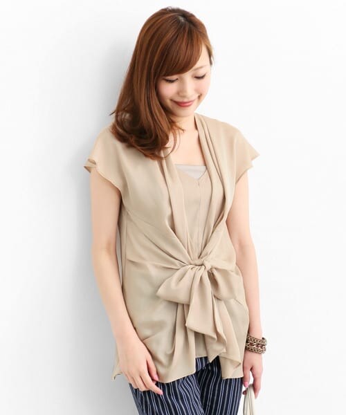 URBAN RESEARCH ROSSO（アーバンリサーチロッソ）の「前リボンブラウス（シャツ/ブラウス・レディース・LIGHT GRAY/BEIGE/NAVY・FREE）」の6枚目の写真