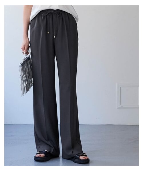 nissen（ニッセン）の「【しわシャキ】イージーセミフレアパンツ（防しわ・形態安定・接触冷感・UVカット）＜大きいサイズ有＞（パンツ・レディース・ラテホワイト/チャコール/モカブラウン/サンドベージュ★26秋新色・S/M/L/LL/3L/4L/5L/6L/8L/10L）」の13枚目の写真