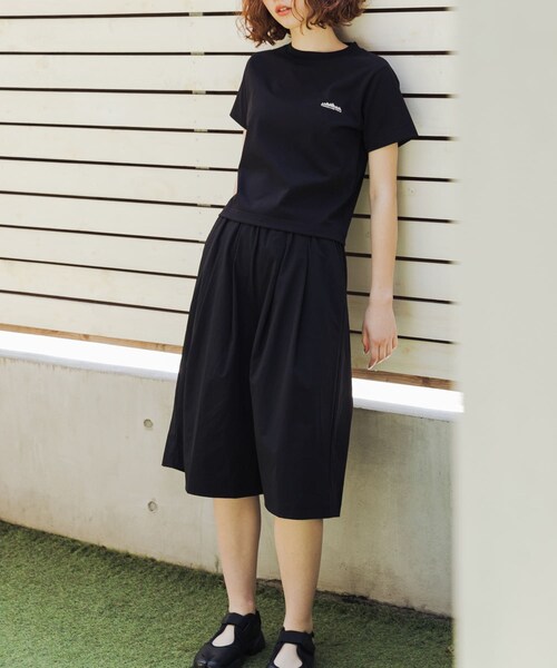 URBAN RESEARCH(アーバンリサーチ)の「『撥水/吸水速乾/UVカット』『別注』THOUSAND MILE×URBAN RESEARCH MID LENGTH TUCK PANTS(その他パンツ・レディース・BLACK・Free)」の4枚目の写真