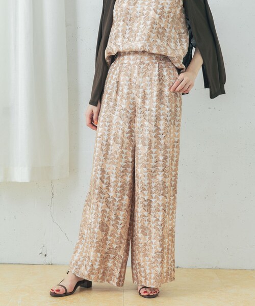 URBAN RESEARCH ROSSO（アーバンリサーチロッソ）の「リーフプリントワイドパンツ（その他パンツ・レディース・P/BEIGE/BEIGE・36/38）」の4枚目の写真