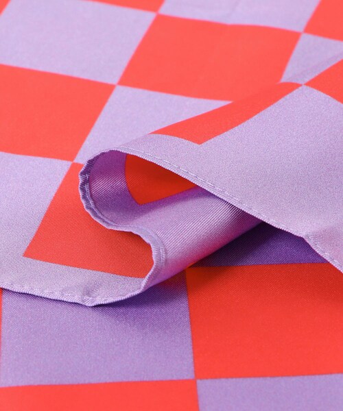 URBAN RESEARCH（アーバンリサーチ）の「MANNER MARKET　The kelly silk scarf（バンダナ/スカーフ・レディース・Lavender O/Blue W/Brown B・-）」の10枚目の写真