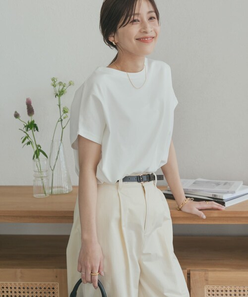 URBAN RESEARCH DOORS(アーバンリサーチドアーズ)の「『UR TECH ひやサラクール』ドライコットンボートネックプルオーバー(Tシャツ/カットソー・レディース・MUSTARD/OFF/PINK/BLUE/NAVY/GRN/TOP GRAY・M)」の10枚目の写真