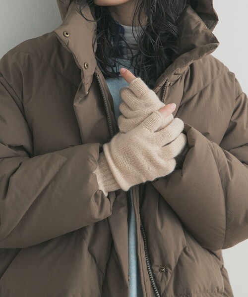 URBAN RESEARCH DOORS（アーバンリサーチドアーズ）の「WILLIAM BRUNTON　3ply Long Gloves（ベルト・レディース・グレー/ベージュ/ピンク・Free）」の14枚目の写真