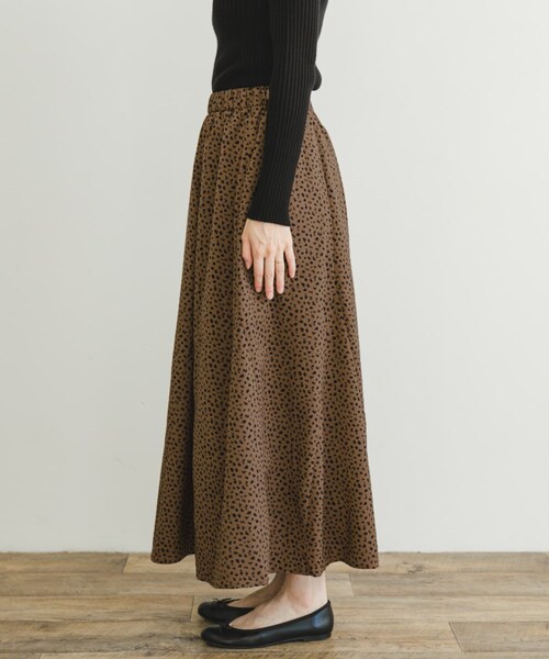 ITEMS URBANRESEARCH（アイテムズ アーバンリサーチ）の「ガラロングスカート（スカート・レディース・BLK/BRN・FREE）」の17枚目の写真