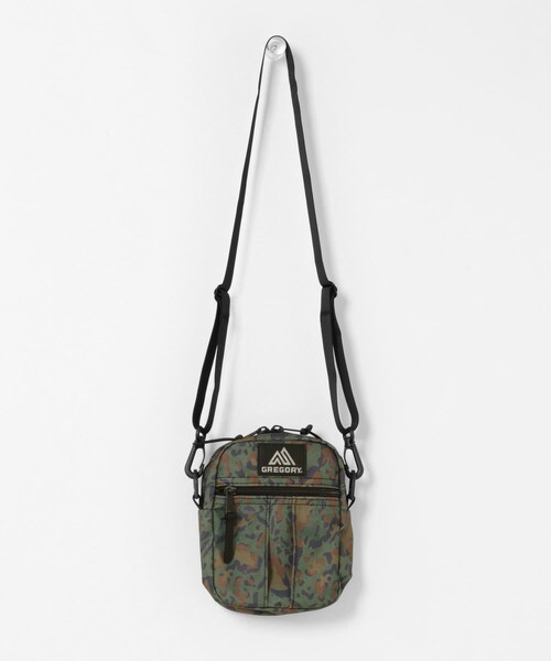 URBAN RESEARCH Sonny Label（アーバンリサーチサニーレーベル）の「GREGORY　クイックポケットM（ショルダーバッグ・メンズ・レオパード・one）」の2枚目の写真