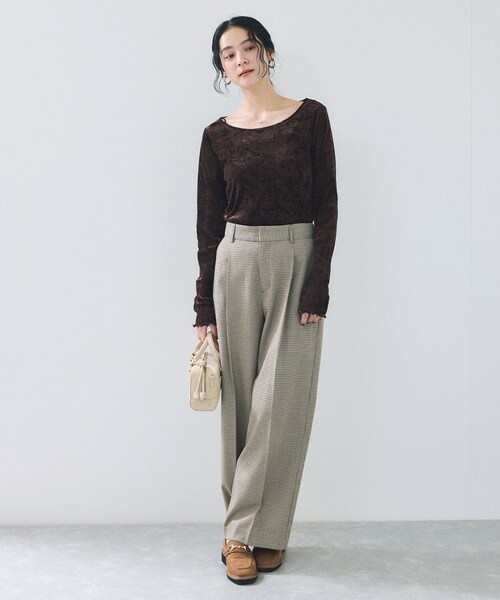 VIS(ビス)の「シアーベロアロングスリーブTシャツ(Tシャツ/カットソー・レディース・グレー/オフホワイト/ダークブラウン/ピンク・F)」の12枚目の写真