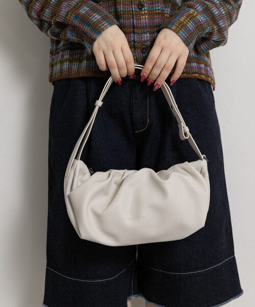 THE GOODLAND MARKET（ザグッドランドマーケット）の「ALICE MARTHA　ERIN（ショルダーバッグ・レディース・IVORY/BLACK/BLUE/SILVER・Free）」の8枚目の写真