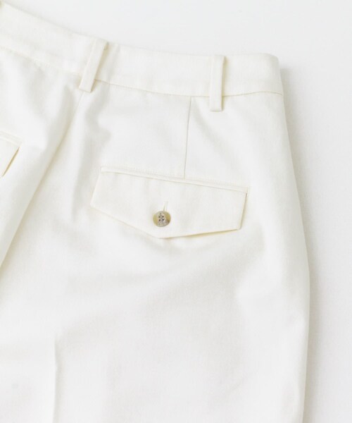 URBAN RESEARCH ROSSO（アーバンリサーチロッソ）の「タックコクーンパンツ（その他パンツ・レディース・off/beige/black・36/38）」の17枚目の写真