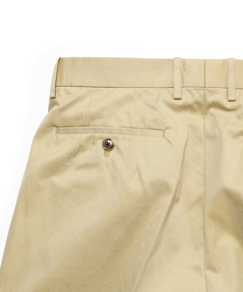 ADAM ET ROPE'（アダムエロペ）の「【Scye】Cotton Gabardine 2Pleated Trousers（チノパンツ・メンズ・グレー/ベージュ・38/40）」の11枚目の写真