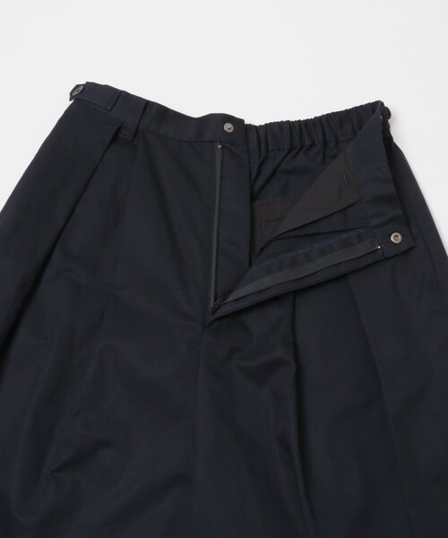 EKAL(エカル)の「撥水チノバミューダパンツ(その他パンツ・レディース・キャメル/ブラック・One)」の12枚目の写真
