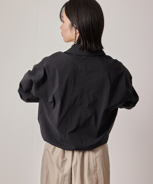 NERGY（ナージー）の「【ウォッシャブル対応】ナイロンZIPウィンドブレーカー（ナイロンジャケット・レディース・ブラック/キナリ・F）」の16枚目の写真